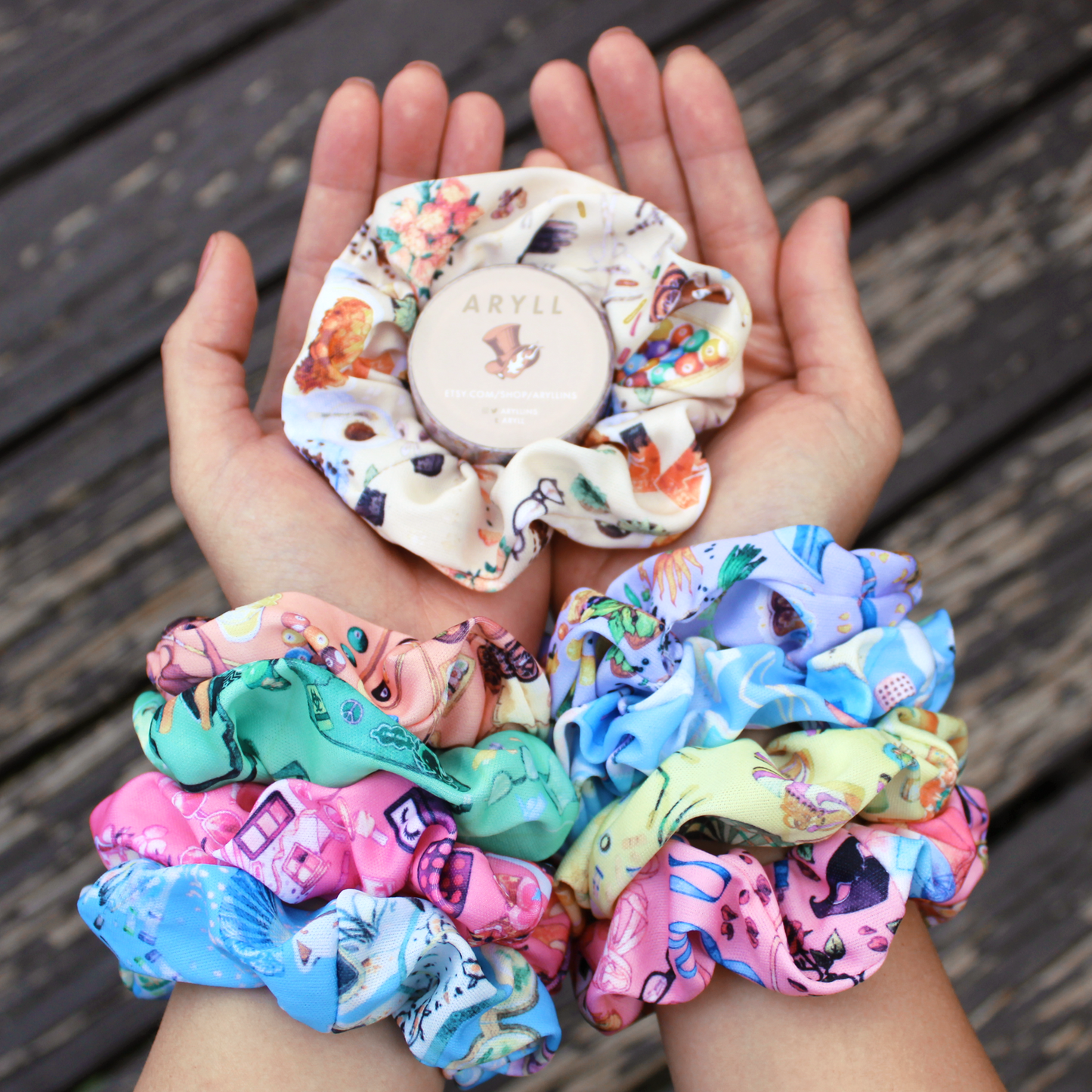 [ PERSONA 5 ] Phantom Thieves Scrunchies